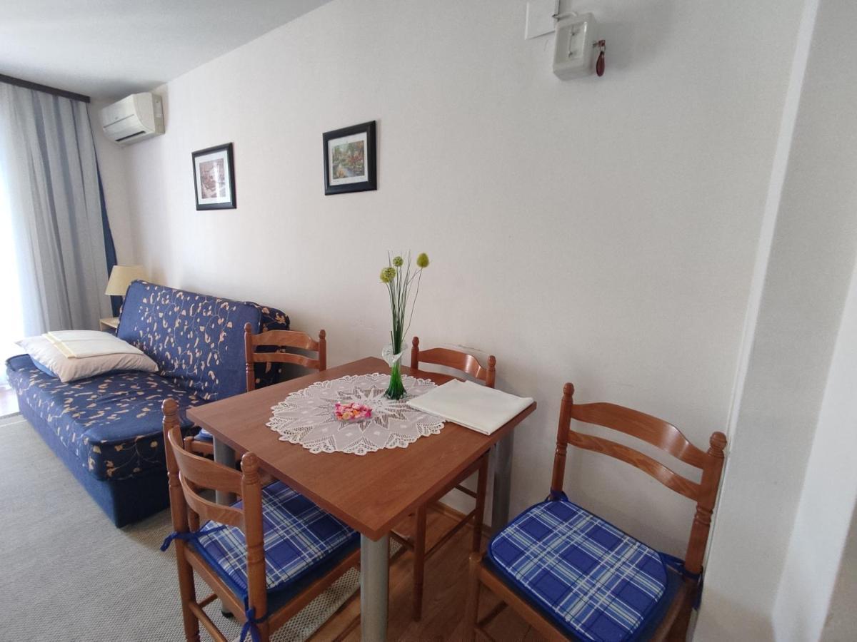 Panaramico Superior Apartments Lili With Sea View In Dramalj Kültér fotó
