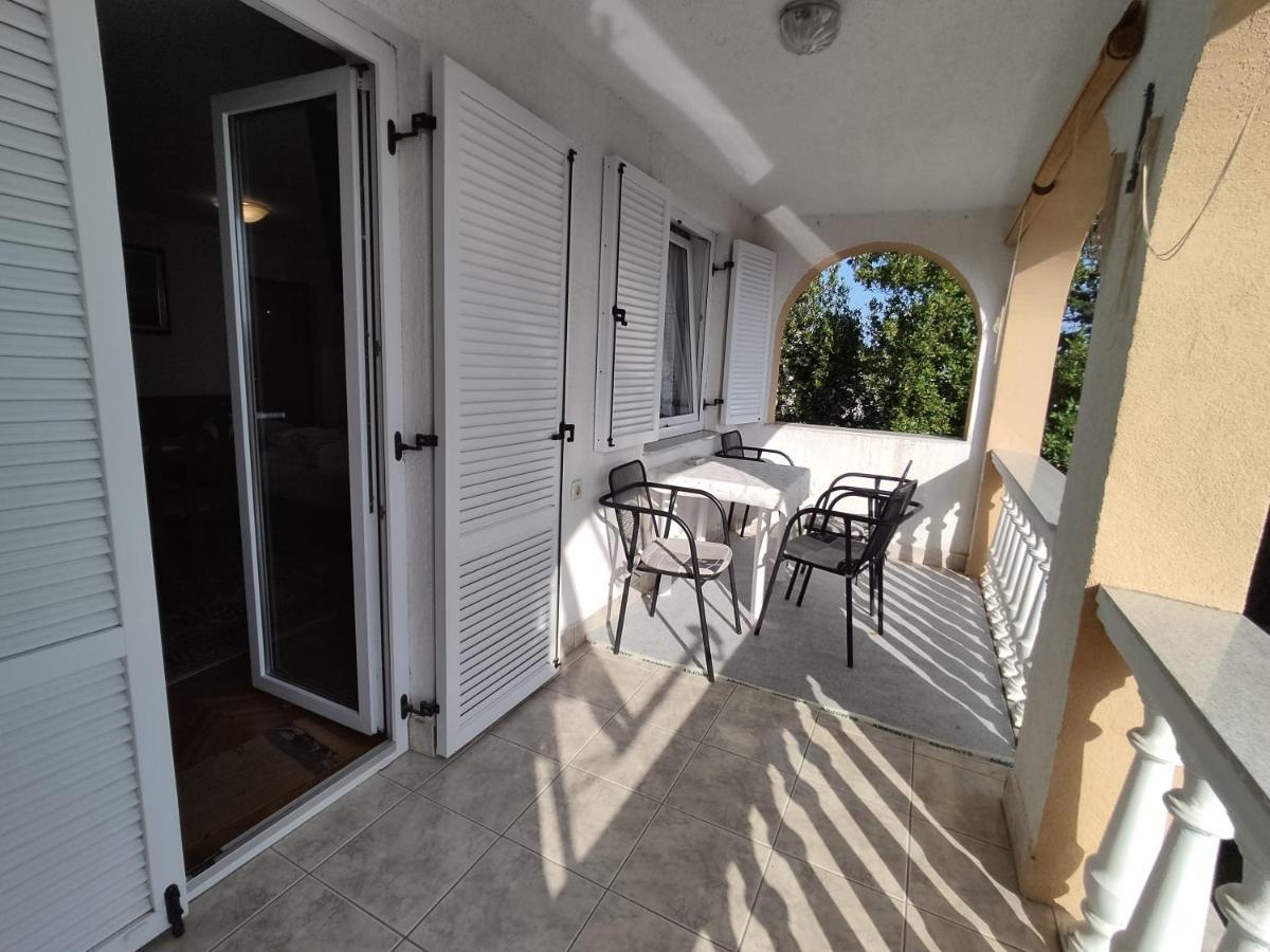 Panaramico Superior Apartments Lili With Sea View In Dramalj Kültér fotó
